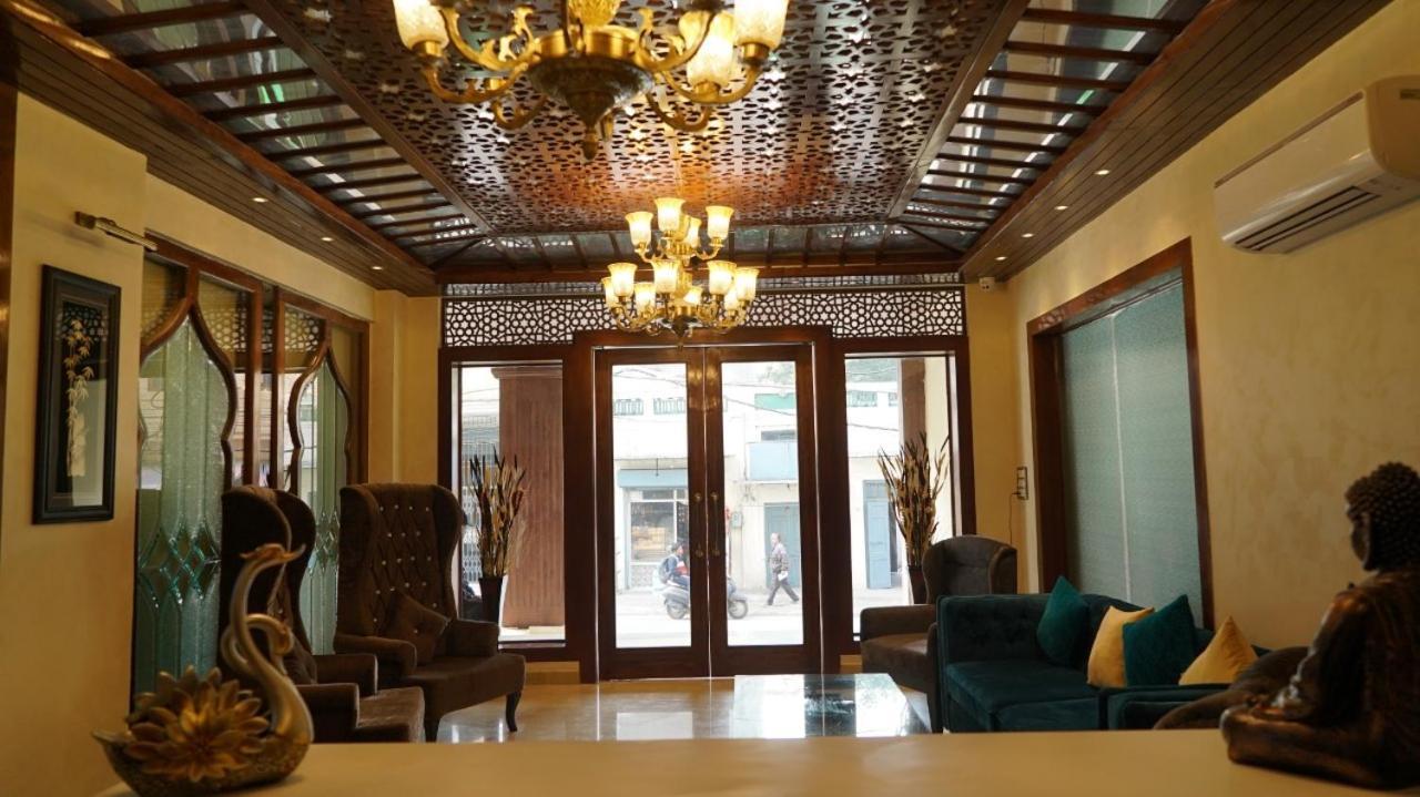 Hotel Sukh Mehal Jalandhar Bagian luar foto