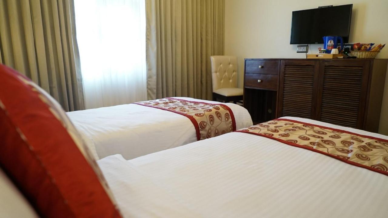 Hotel Sukh Mehal Jalandhar Bagian luar foto