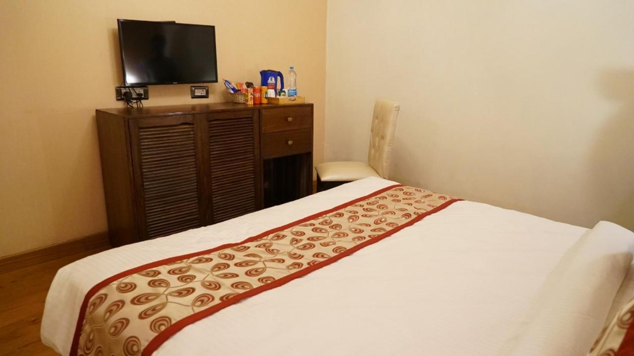 Hotel Sukh Mehal Jalandhar Bagian luar foto
